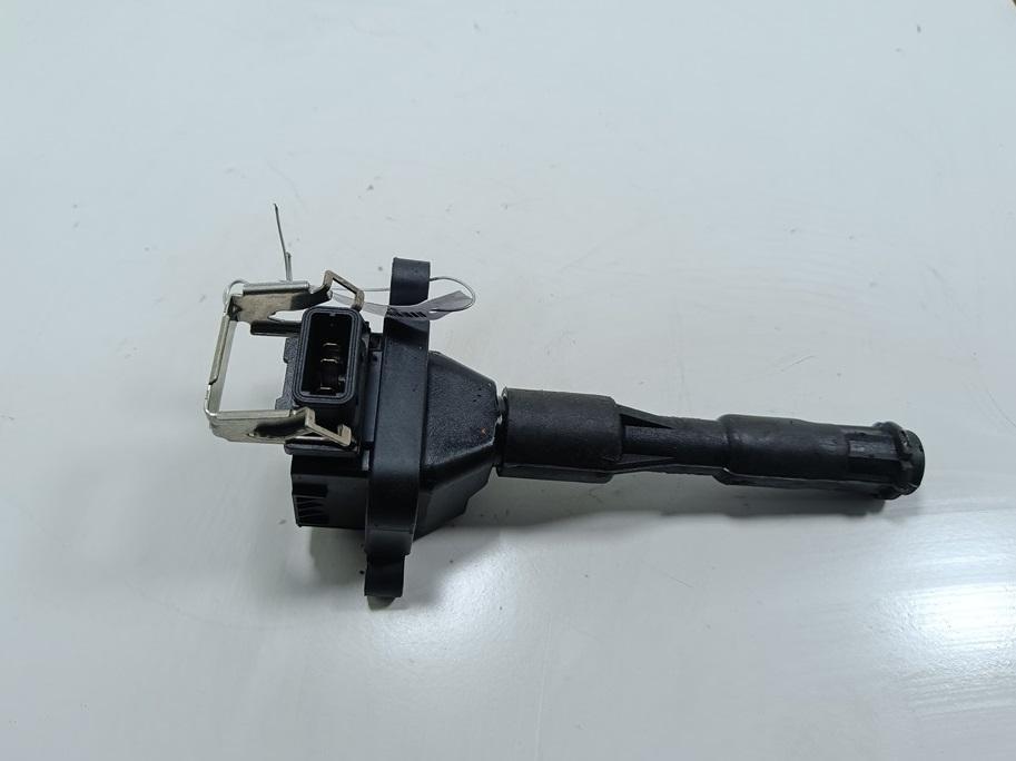 катушка зажигания BMW 3 E46 1999, 2.0 л., бензин, МКПП, серый, седан, 1703227
