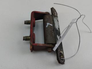 петля крышки багажника Nissan Primera P11 1997, красный, хетчбэк 5 дв.