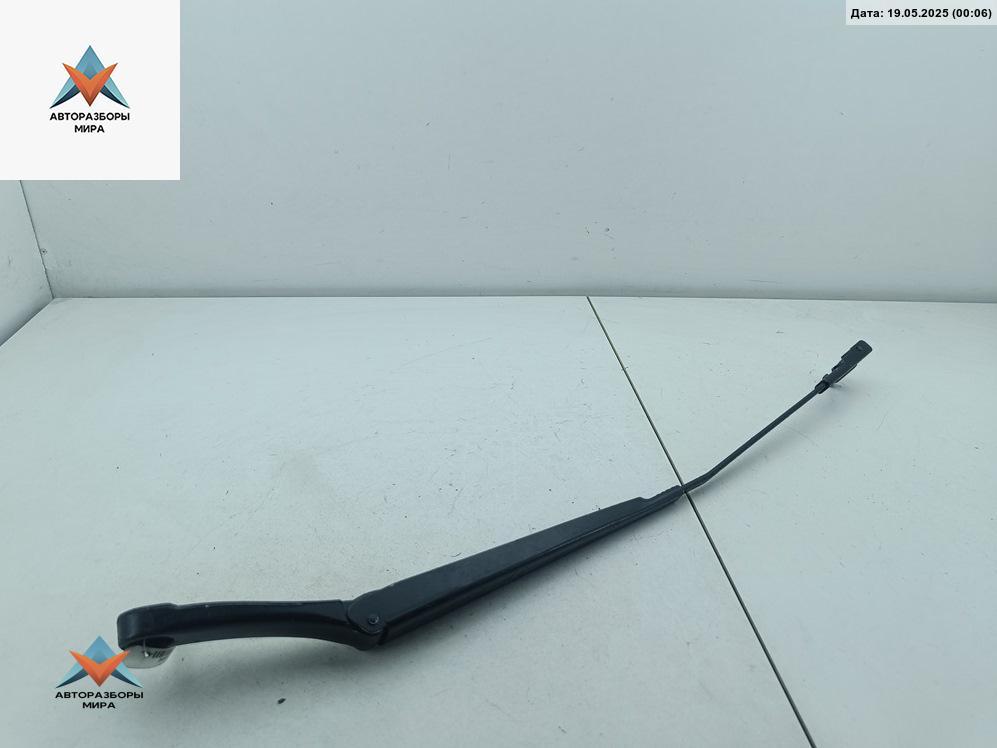 Щеткодержатель (поводок стеклоочистителя) передний Volkswagen Touran 1 поколение 2005, 2.0 л., дизель, АКПП, красный, минивэн - фото №1