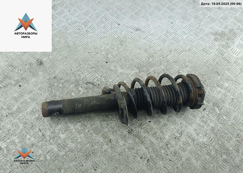 стойка передняя Volkswagen Touran 1 поколение 2004, 1.6 л., бензин, АКПП, зелёный, минивэн - фото №1