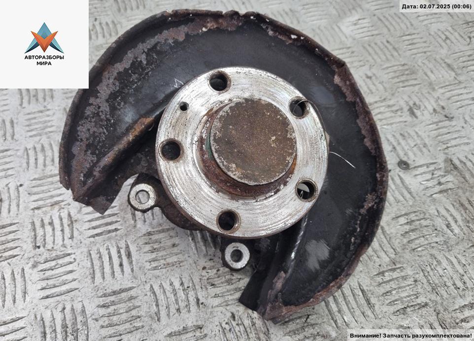 ступица задняя левая Volkswagen Bora 1 поколение 2002, 2.3 л., бензин, МКПП, серый, универсал - фото №1