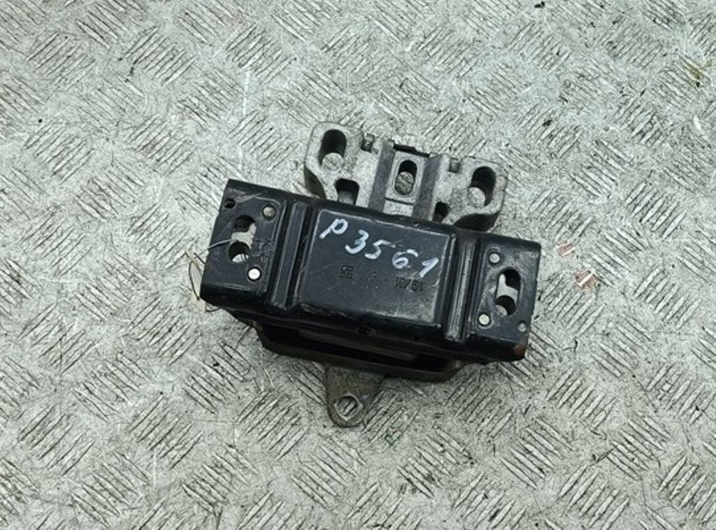 подушка крепления КПП Skoda Octavia mk1 (A4 1U) 2001, 1.6 л., бензин, МКПП, синий, универсал