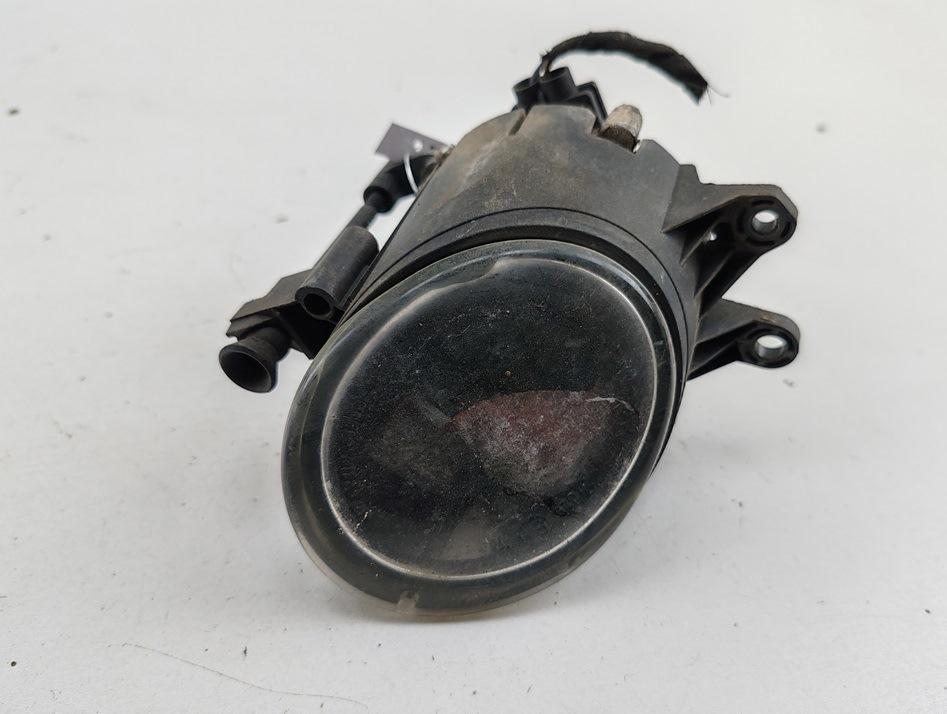 фара противотуманная правая Audi A4 B6 2002, 1.9 л., дизель, МКПП, серый, универсал, 8E0941700