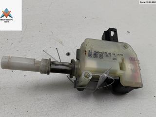 активатор замка багажника Audi A6 4B/C5 [рестайлинг] 2004, 2.5 л., дизель, МКПП, чёрный, универсал, 4B9962115C