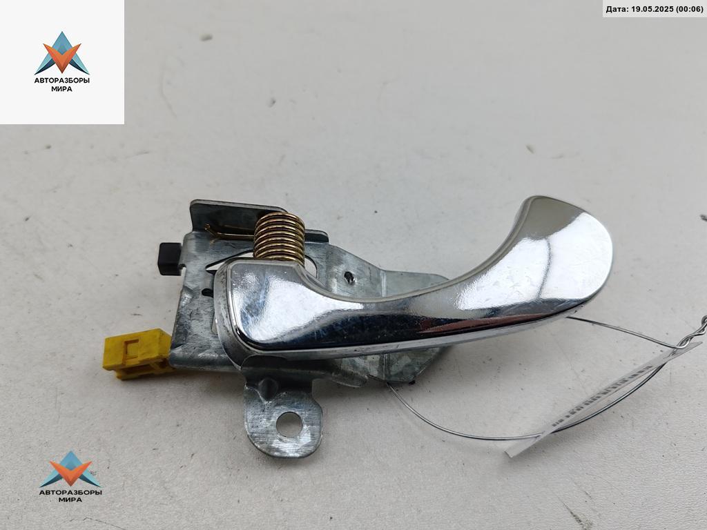 ручка внутренняя задняя левая Mitsubishi Space Star 1 поколение 1999, 1.8 л., бензин, МКПП, серый, минивэн, MR288395 - фото №1