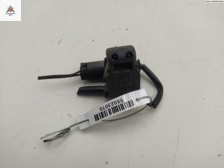 форсунка омывателя лобового стекла Mercedes-Benz C-Класс W203/S203/CL203 2003, 2.2 л., дизель, МКПП, чёрный, универсал