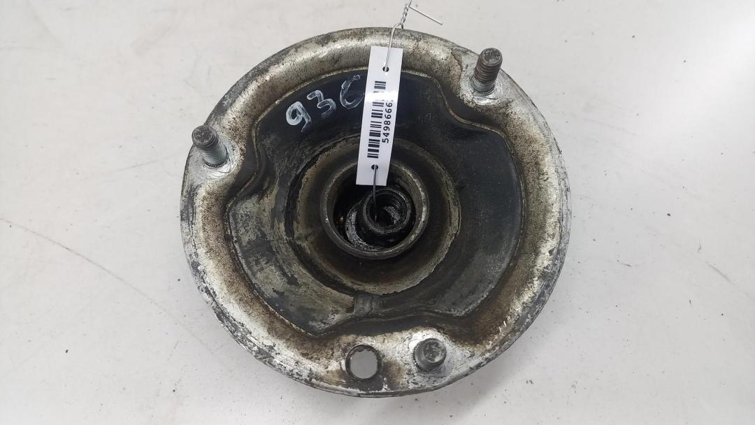 Опора амортизатора переднего (верхняя) BMW 5 E60/E61 2005, 2.5 л., дизель, АКПП, синий, универсал, 6760940