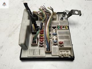 блок предохранителей Renault Megane 2 поколение [рестайлинг] 2006, 1.5 л., дизель, МКПП, серый, универсал, 8200481866