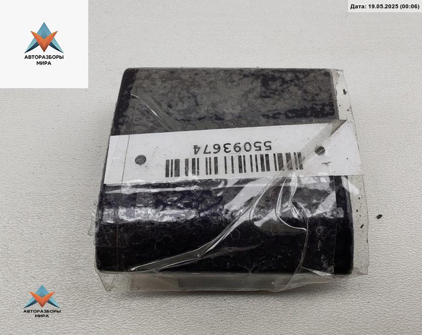 заглушка (решетка) в бампер Mercedes-Benz C-Класс W203/S203/CL203 2003, 2.2 л., дизель, МКПП, синий, седан, A2038850026 - фото №1