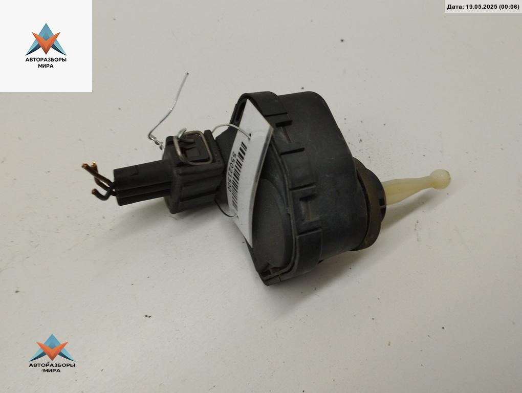 корректор фар Audi A8 D2/4D 1998, 4.2 л., бензин, АКПП, синий, седан, 4D0941295 - фото №1