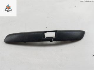 молдинг переднего бампера Volkswagen Golf 5 поколение 2005, 1.6 л., бензин, МКПП, красный, хетчбэк 5 дв., 1K0807717