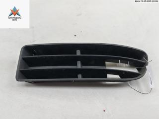 заглушка (решетка) в бампер Volkswagen Bora 1 поколение 2002, 2.3 л., бензин, МКПП, серый, универсал, 1J5853665B