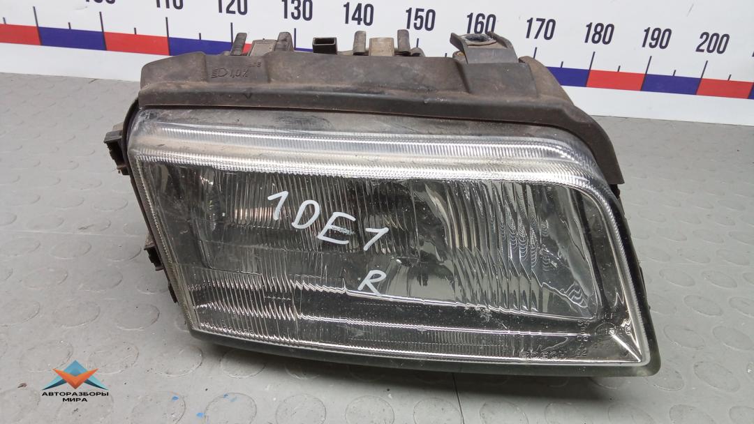 фара правая Audi A6 4A/C4 1997, 1.6 л., бензин, МКПП, седан, 8D0941004 - фото №1