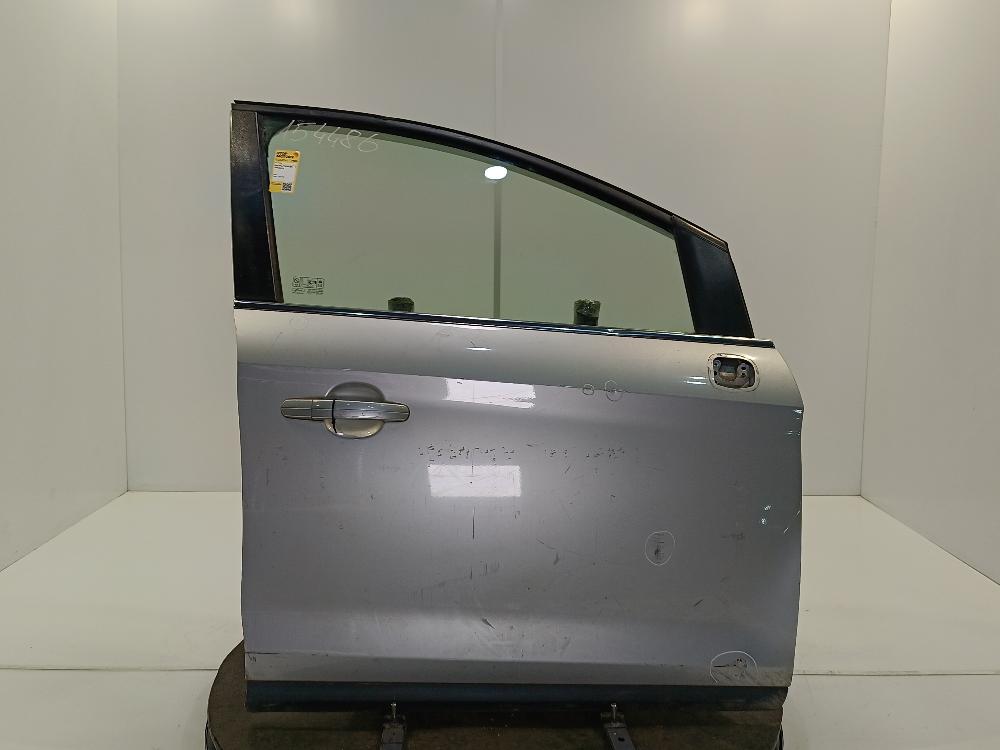дверь передняя правая Ford Kuga 1 поколение 2010, цвет - фото №1