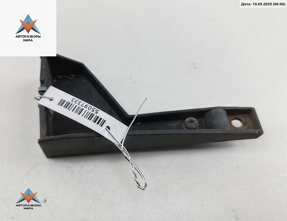 кронштейн переднего бампера BMW 3 серия E36 1991, 1.8 л., бензин, АКПП, белый, седан, 1977107 - фото №1