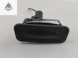 кнопка открытия багажника Renault Modus 1 поколение 2005, 1.6 л., бензин, МКПП, синий, хетчбэк 5 дв., 8200076256
