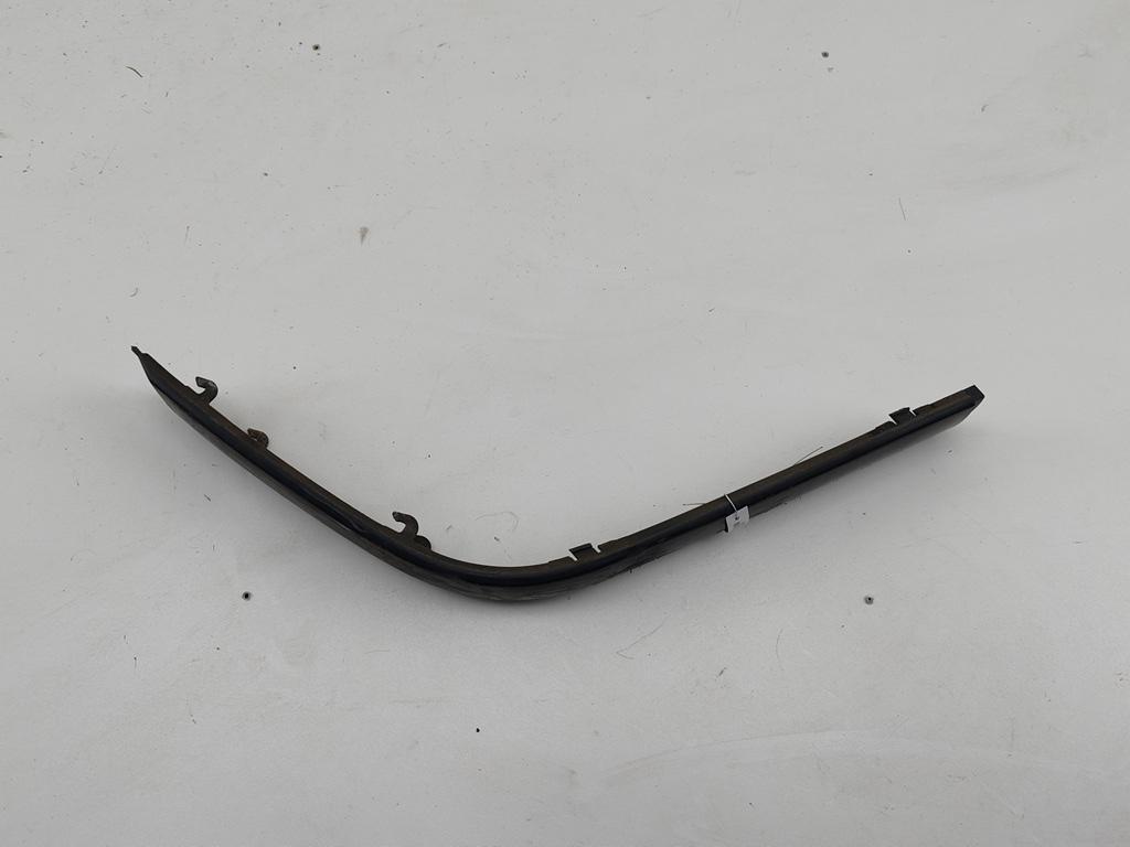молдинг переднего бампера BMW 3 E36 1991, 1.8 л., бензин, АКПП, белый, седан, 1960712