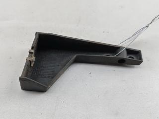 кронштейн переднего бампера BMW 3 E36 1991, 1.8 л., бензин, АКПП, белый, седан, 1977108