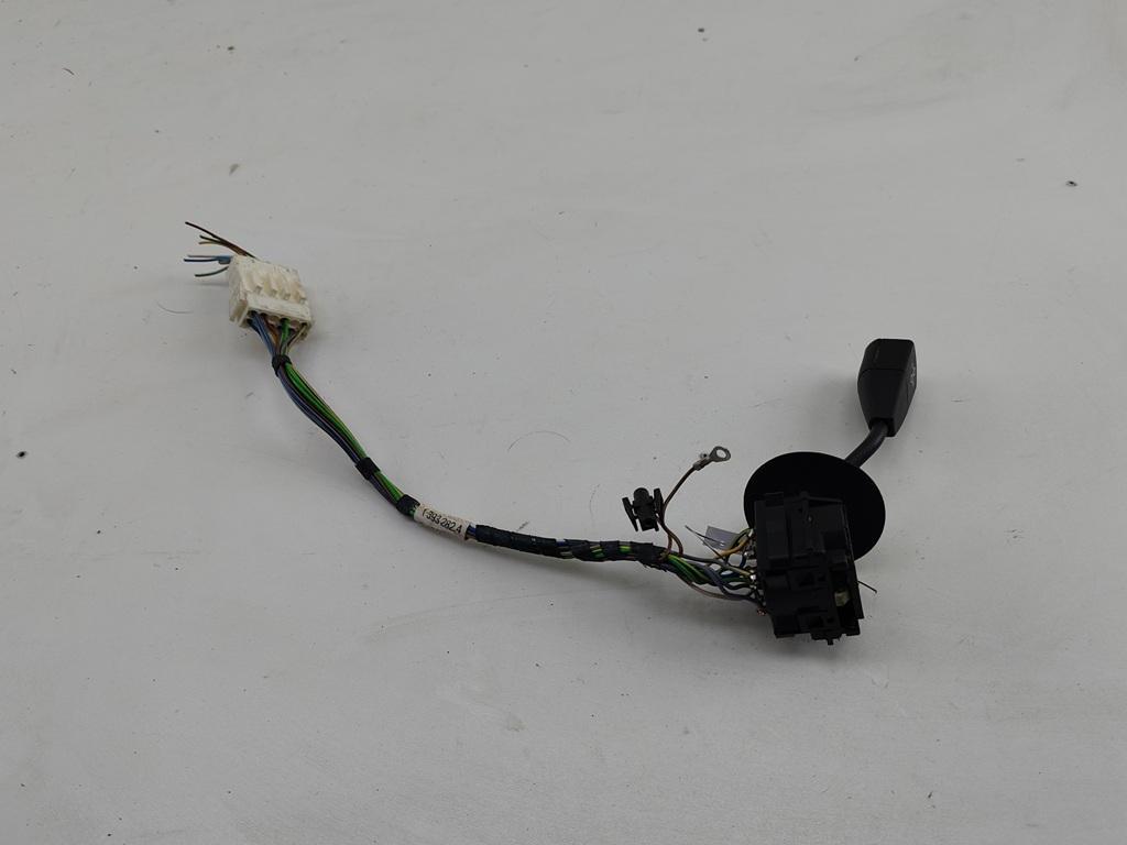 переключатель поворотов BMW 3 E36 1991, 1.8 л., бензин, АКПП, белый, седан, 1393282