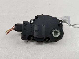 моторчик заслонки печки BMW 1 E81/E87 2005, 1.6 л., бензин, МКПП, чёрный, хетчбэк 5 дв., CZ113930-071