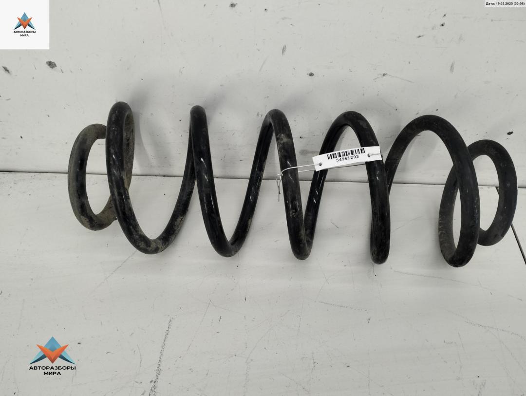 пружина передняя Audi A4 B5 1996, 1.6 л., бензин, МКПП, красный, седан - фото №1