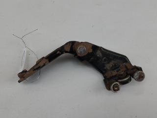 ролик двери сдвижной Volkswagen Caddy 3 поколение 2009, 1.4 л., бензин, МКПП, красный, фургон, 2K0843336