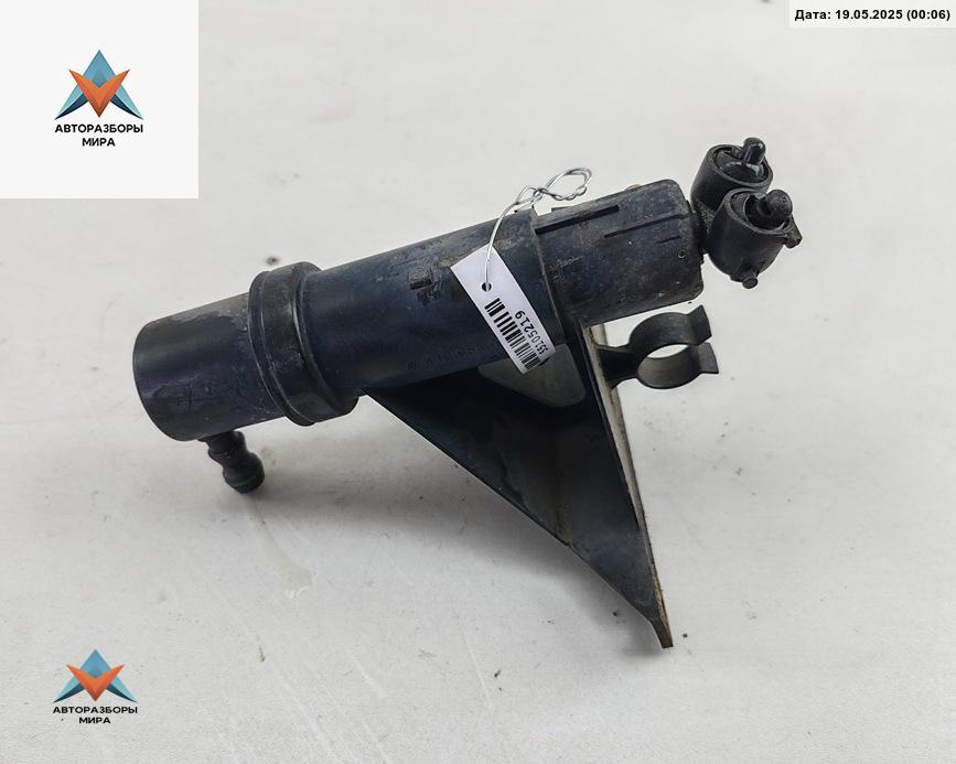 форсунка омывателя фары Volkswagen Touran 1 поколение 2005, 1.6 л., бензин, МКПП, зелёный, минивэн - фото №1