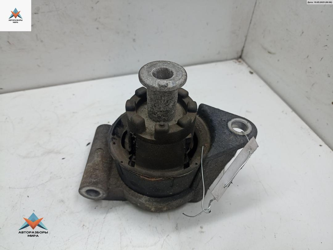 подушка крепления КПП Opel Astra G 1998, 1.8 л., бензин, МКПП, серый, хетчбэк 5 дв., 210208 - фото №1