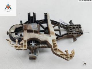 Корпус (держатель) ручки двери задней правой Volkswagen Caddy 3 поколение 2009, 1.4 л., бензин, МКПП, красный, фургон, 2K0843352