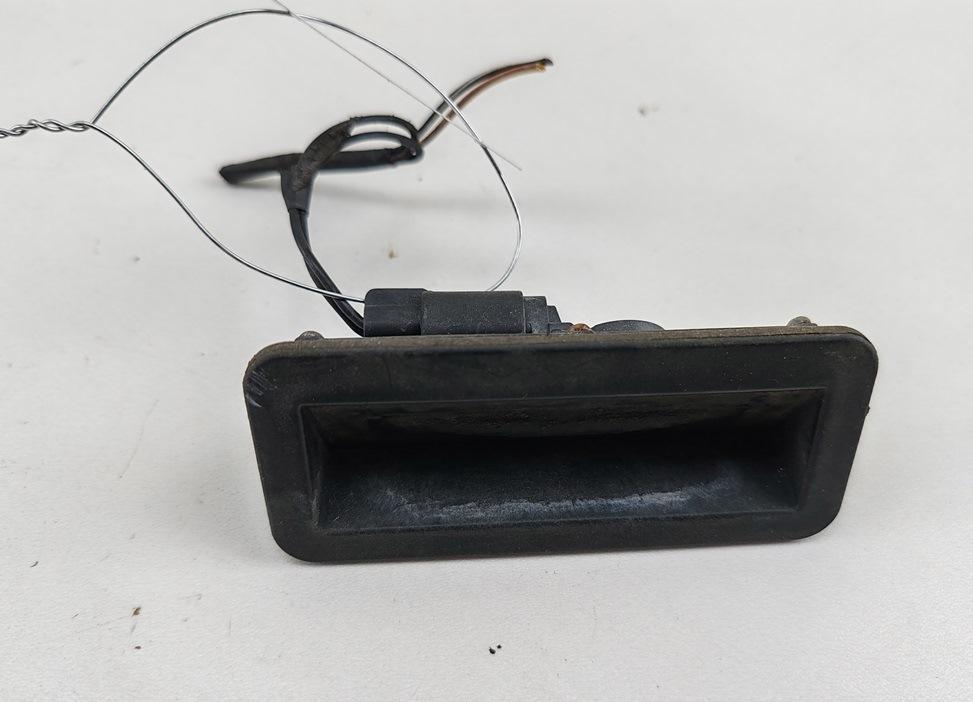 кнопка открытия багажника Ford S-Max 2006, 2.5 л., бензин, МКПП, серый, минивэн, 6M5119B514AB