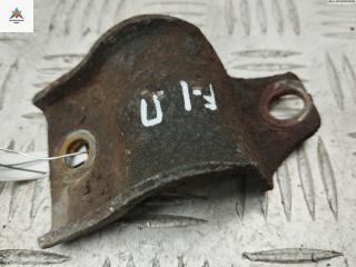 крепление стабилизатора / втулки стабилизатора Ford Focus 1 поколение [рестайлинг] 2002, 1.8 л., дизель, МКПП, чёрный, хетчбэк 3 дв.