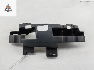 кронштейн переднего бампера Ford C-Max 1 поколение 2005, 2.0 л., бензин, АКПП, серый, минивэн, 3M51-17E856