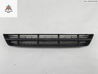 заглушка (решетка) в бампер Ford Focus 1 поколение [рестайлинг] 2003, 1.6 л., i, бензин, МКПП, чёрный, хетчбэк 3 дв., 2M51-A018A58