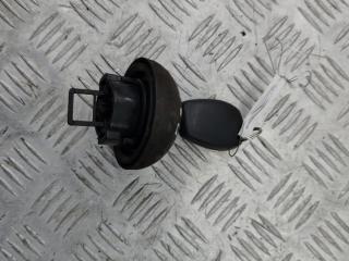 пробка топливного бака Dacia (Renault) Sandero I 2009, 1.2 л., бензин, МКПП, красный, хетчбэк 5 дв.