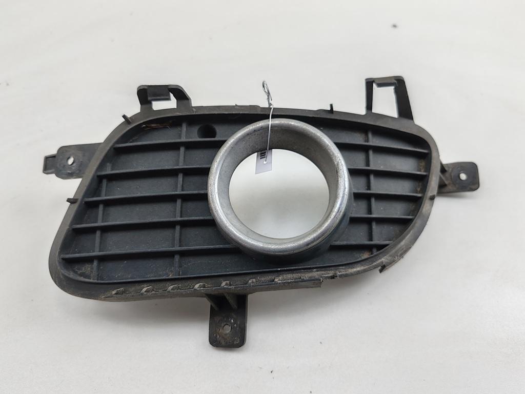 рамка фары противотуманной левой Mercedes-Benz A W169 2005, 2.0 л., бензин, АКПП, красный, хетчбэк 5 дв., 1698850722