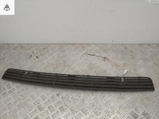 решетка капота Volkswagen Transporter T4 1997, 2.4 л., дизель, МКПП, жёлтый, микроавтобус, 701819103