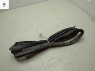 уплотнитель подкапотного пространства Volkswagen Transporter T4 1996, микроавтобус