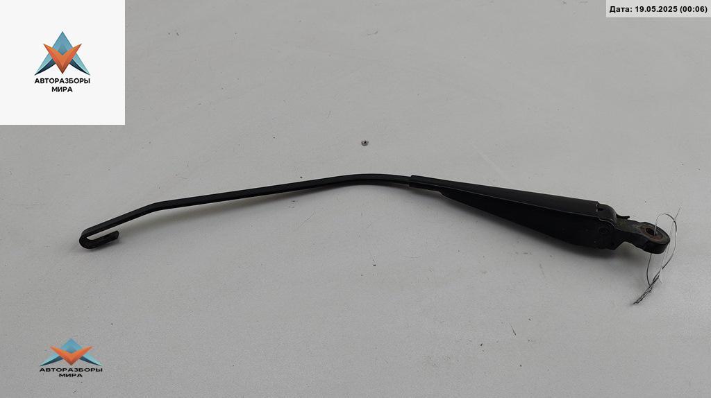 Щеткодержатель (поводок стеклоочистителя) задний Volkswagen Transporter T4 1997, 2.4 л., дизель, МКПП, жёлтый, микроавтобус, 701955707 - фото №1