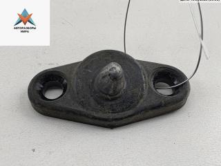 ответная часть (скоба) замка двери Volkswagen Transporter T4 1996, 2.4 л., дизель, МКПП, белый, микроавтобус