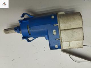 Датчик (включатель) стоп-сигнала Ford Fusion 1 поколение [рестайлинг] 2008, 1.6 л., дизель, МКПП, белый, хетчбэк 5 дв., 3M5T9C872AC