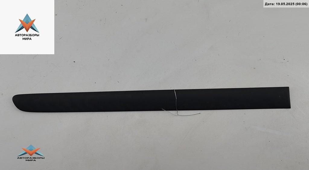 молдинг двери задней правой Volkswagen Touran 1 поколение 2003, 1.9 л., дизель, МКПП, серый, минивэн, 1T0853754 - фото №1