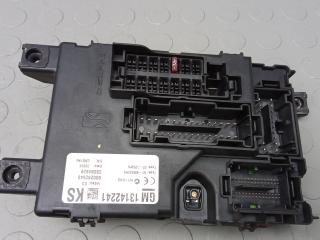 блок предохранителей Opel Corsa D 2006, 1.2 л., бензин, МКПП, хетчбэк 5 дв., 13142241