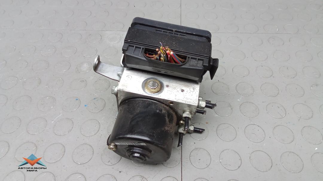 блок ABS BMW 1 серия E81/E82/E87/E88 2005, 1.6 л., 116i, бензин, МКПП, хетчбэк 5 дв., 34526769779 - фото №1