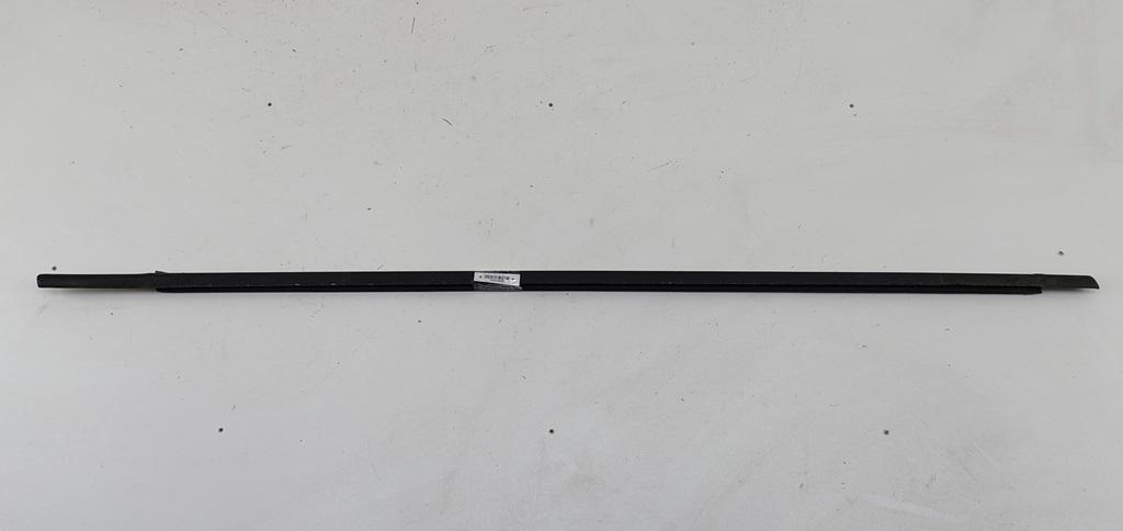 Молдинг стекла двери наружный Opel Corsa D 2006, 1.0 л., бензин, МКПП, белый, хетчбэк 3 дв.