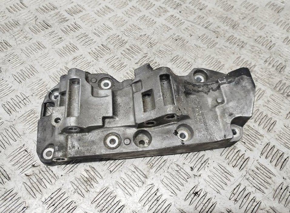 кронштейн генератора BMW 5 F10/F11 2012, 3.0 л., дизель, АКПП, чёрный, универсал, 8506863