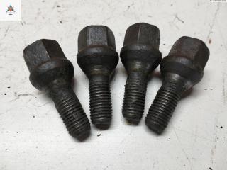 болт колесный Renault Scenic 1 поколение [рестайлинг] 2002, 1.6 л., бензин, МКПП, серый, минивэн, 8200030701