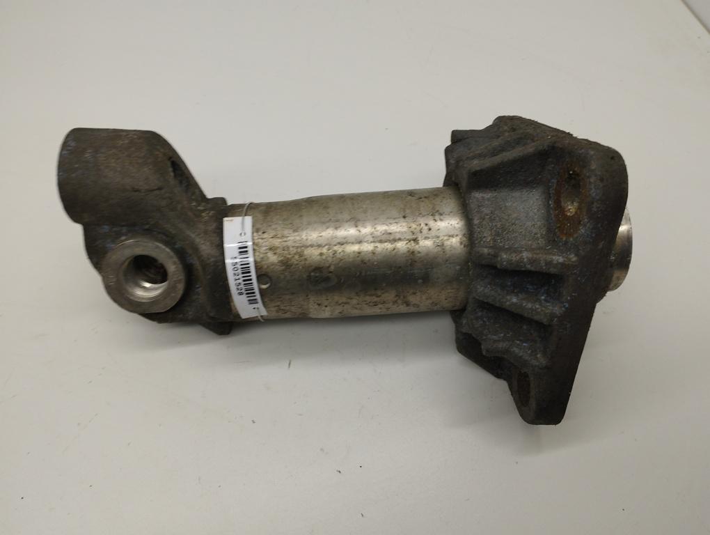 кронштейн переднего бампера Audi A4 B6 2002, 1.9 л., дизель, МКПП, серый, универсал, 8E0807134B - фото №1
