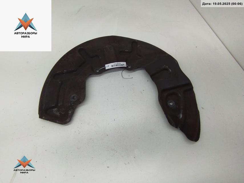 защитный кожух тормозного механизма Audi A4 B6 2003, 2.4 л., бензин, АКПП, чёрный, седан, 0116 - фото №1