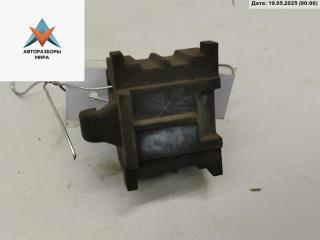 кронштейн радиатора Audi A4 B5 1997, 1.6 л., бензин, МКПП, серый, седан