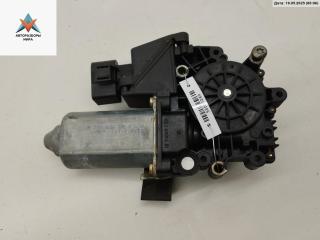 моторчик стеклоподъемника передний правый Audi A6 4B/C5 1998, 2.4 л., бензин, МКПП, серый, универсал, 4B0959802E